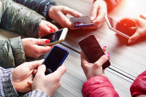 Telefonia celular registra queda  de 12,2% em queixas em 2017