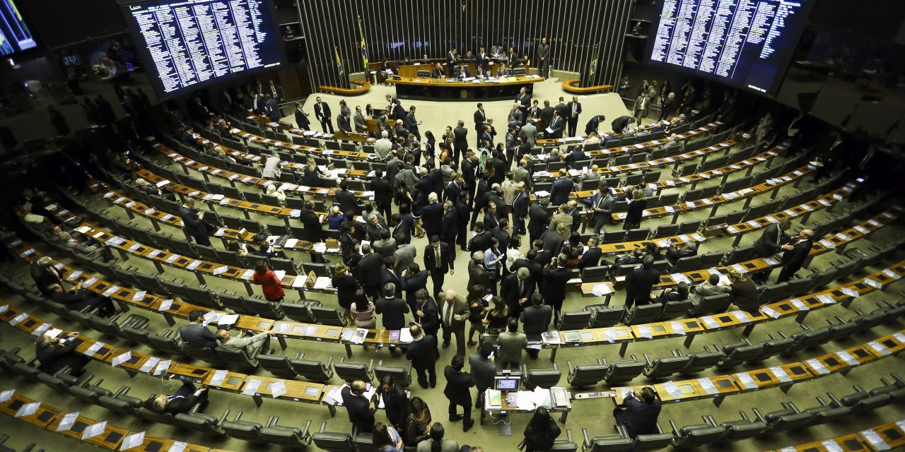 Câmara dos Deputados aprova PL que regulamenta apostas esportivas