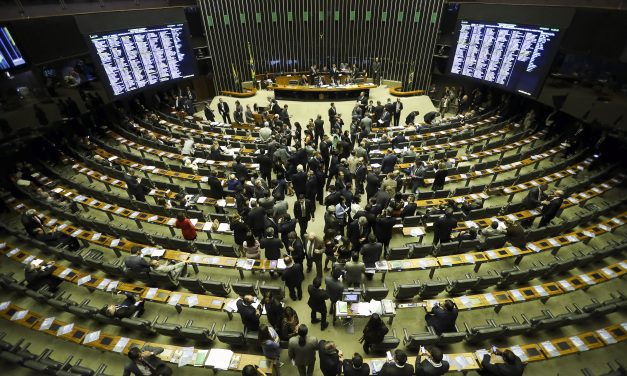 Câmara dos Deputados aprova PL que regulamenta apostas esportivas