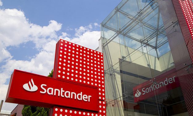 Santander: canal remoto com IA generativa gera R$ 2,3 bilhões em negócios no trimestre