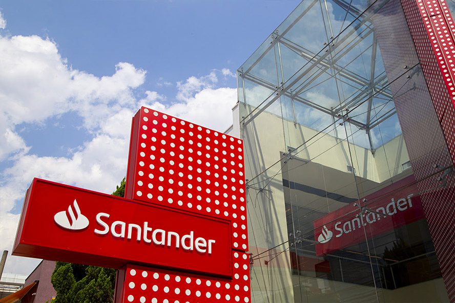 Santander: canal remoto com IA generativa gera R$ 2,3 bilhões em negócios no trimestre