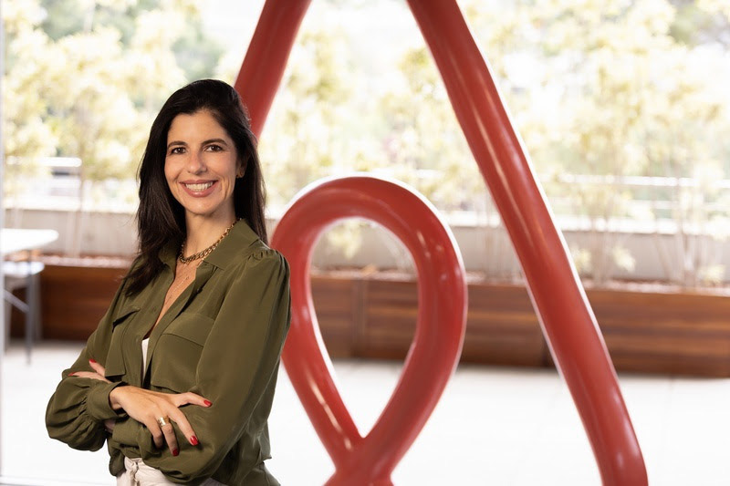 Airbnb contrata Fiamma Zarife