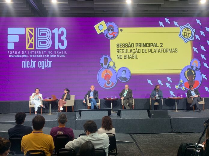 FOTO FIB Regulacao de Plataformas 696x522 1