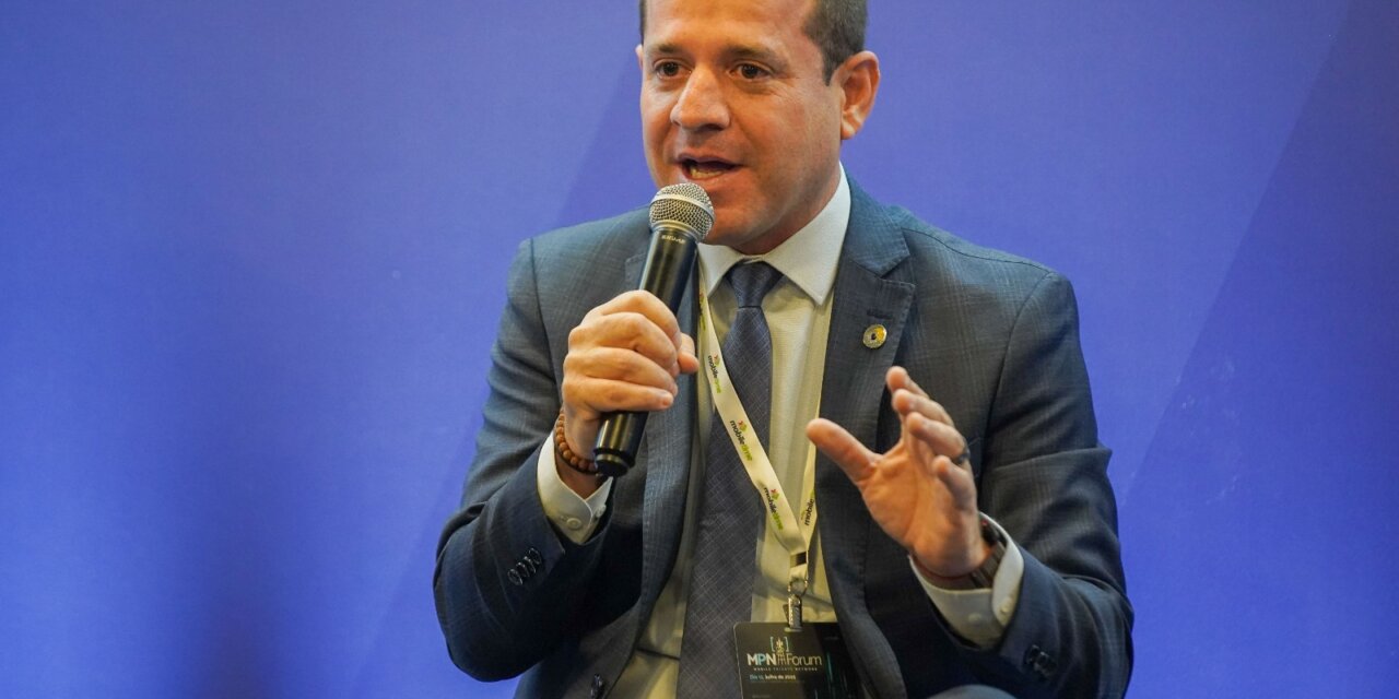 Anatel conversa com Alckmin para reduzir impostos sobre equipamentos de rede e handsets