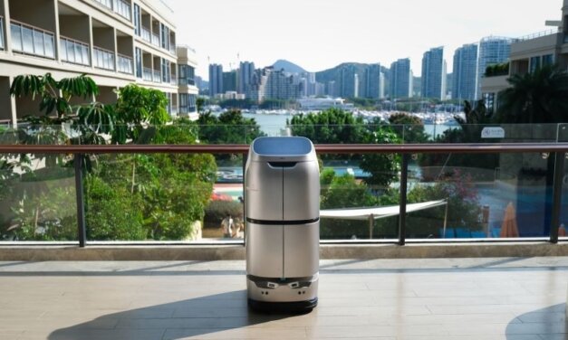 Quality Systems traz robôs “concierge” e “garçom” com IA para Brasil