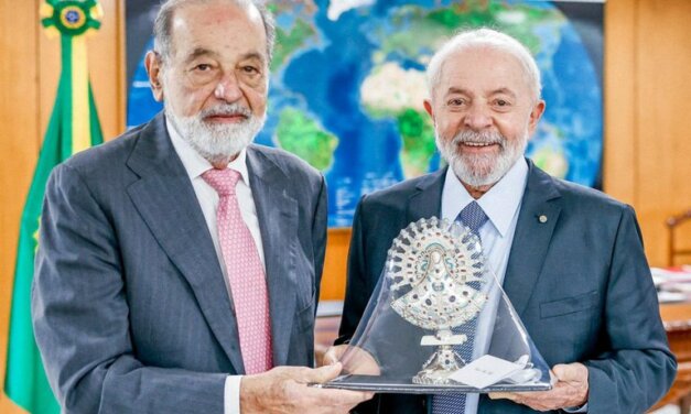 Lula recebe fundador da América Móvil que anuncia investir R$ 40 bilhões no Brasil