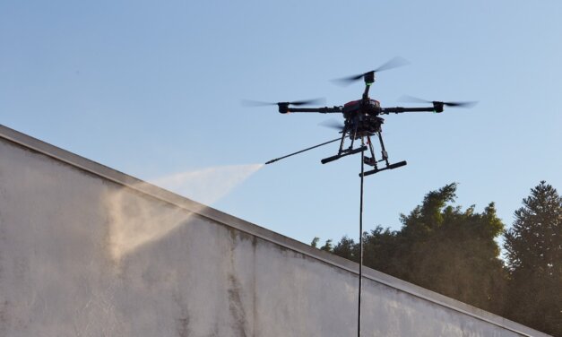 Aeroom: startup brasileira vai limpar fachadas de prédios com drone 5G