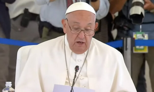 No G7, Papa Francisco alerta para riscos que a IA pode causar