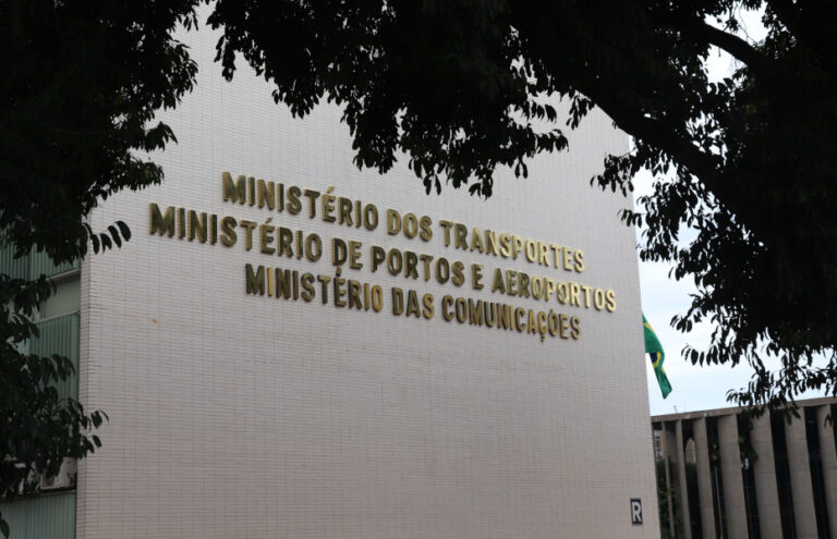 Sônia Faustino assume MCom interinamente durante transição