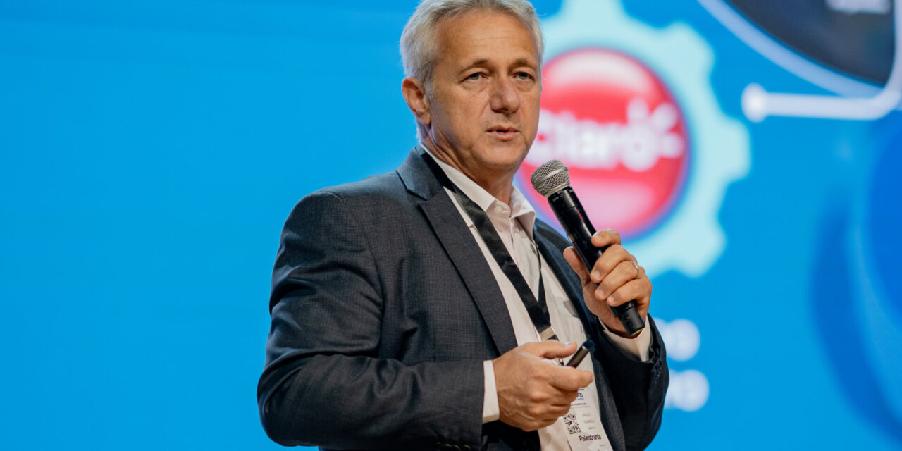 Redes privativas contribuem para demanda de data centers, diz diretor da Embratel