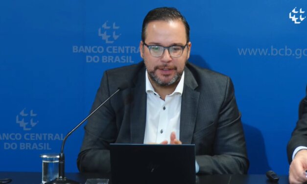 Parcelado e Aproximação podem impulsionar Pix no comércio de rua, diz BC