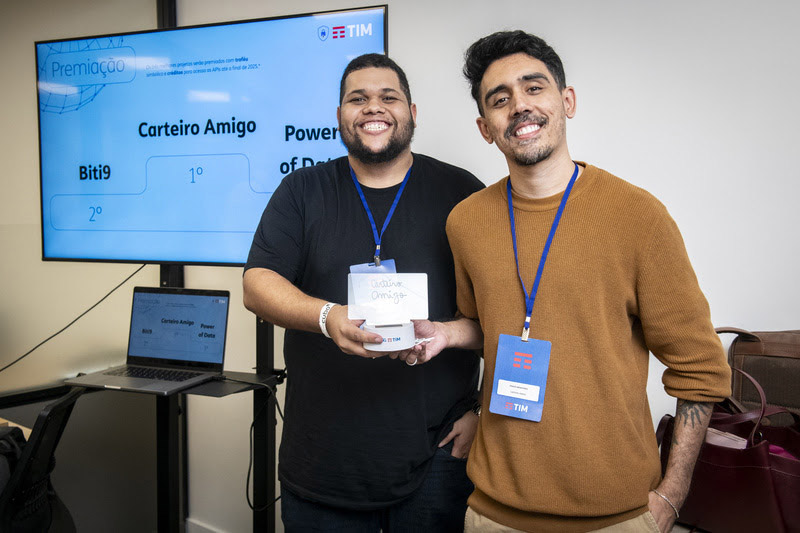 Carteiro Amigo: logitech de impacto social vence hackathon promovido por TIM para uso de suas APIs