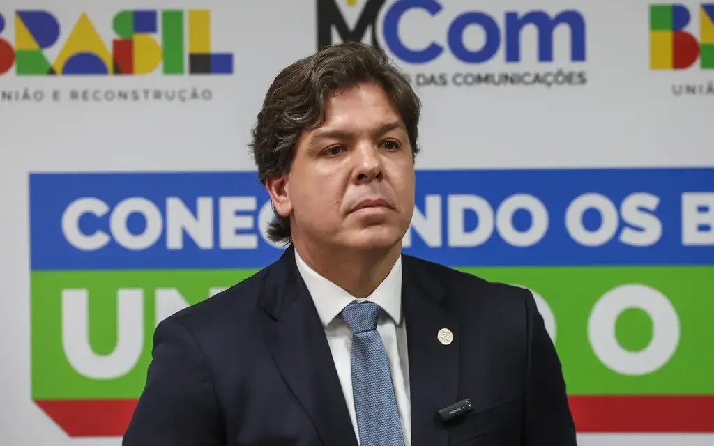 MCom: novo ministro defende entrantes no móvel e visa manter equipe