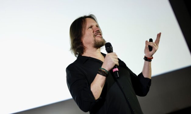 Omie leva sua plataforma de ERP e finanças para o WhatsApp