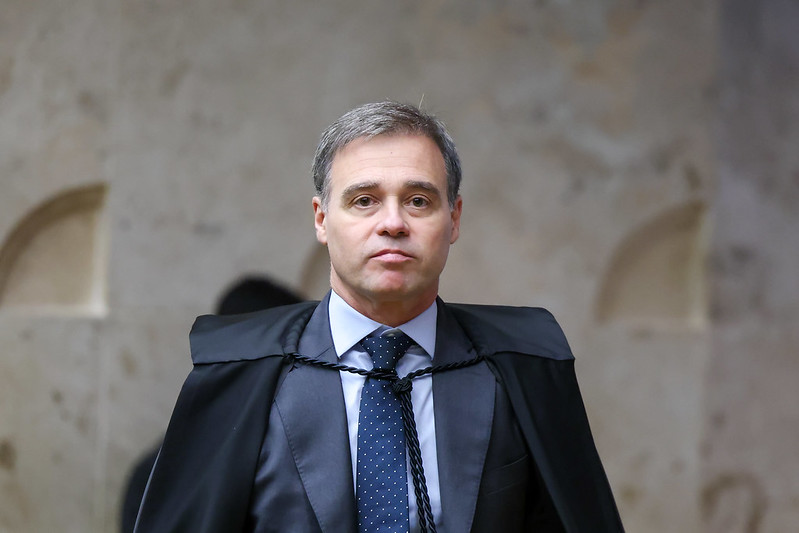 Mendonça propõe delimitação de deveres das plataformas digitais