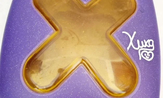 Fóssil móvel: o celular Oi Xuxa