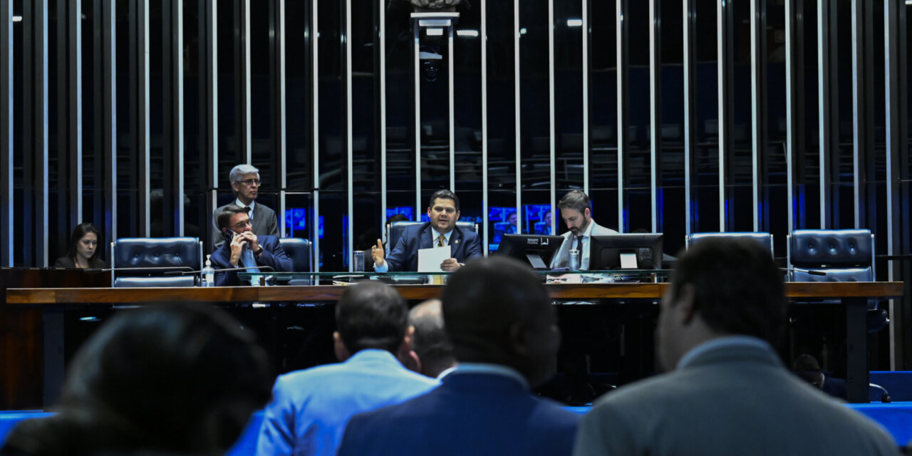 Senado aprova PL da proteção de crianças no ambiente digital