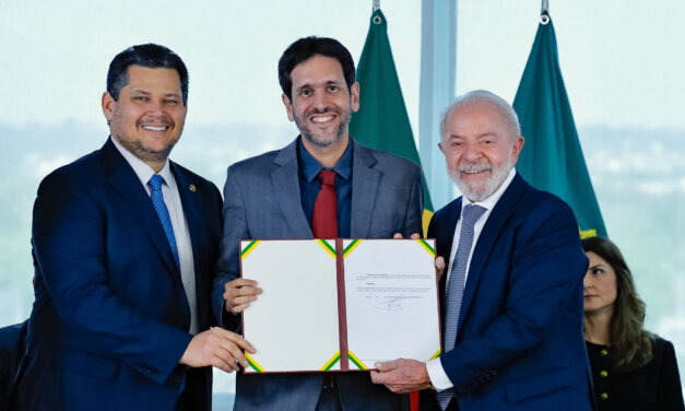 Lula nomeia os novos conselheiros da Anatel