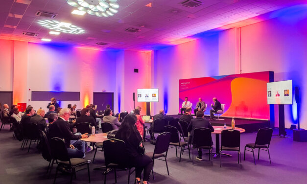 AWS e USP firmam parceria para criar modelo de IA de triagem de processos