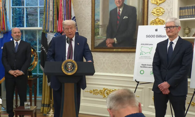 Trump taxa em 100% empresas de semicondutores e isenta quem produz nos EUA