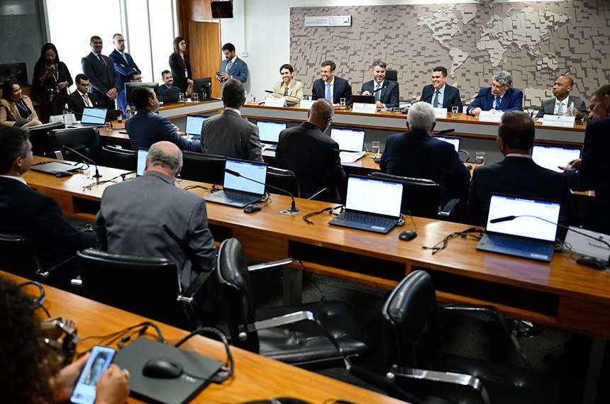 Indicados à Anatel são sabatinados no Senado, mas plenário ainda precisa aprovar
