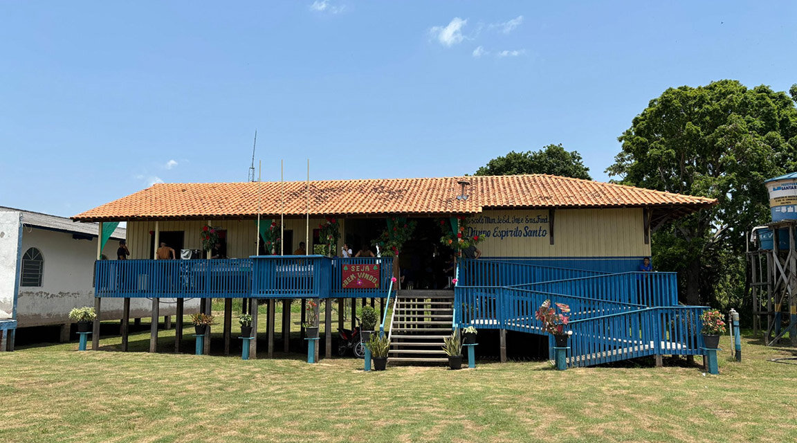 Aprender Conectado leva internet via satélite de baixa órbita para escolas do Pará