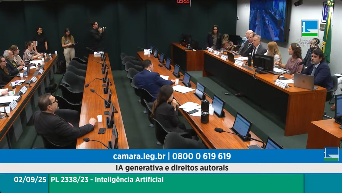 Comissão Especial de IA da Câmara discute direitos autorais