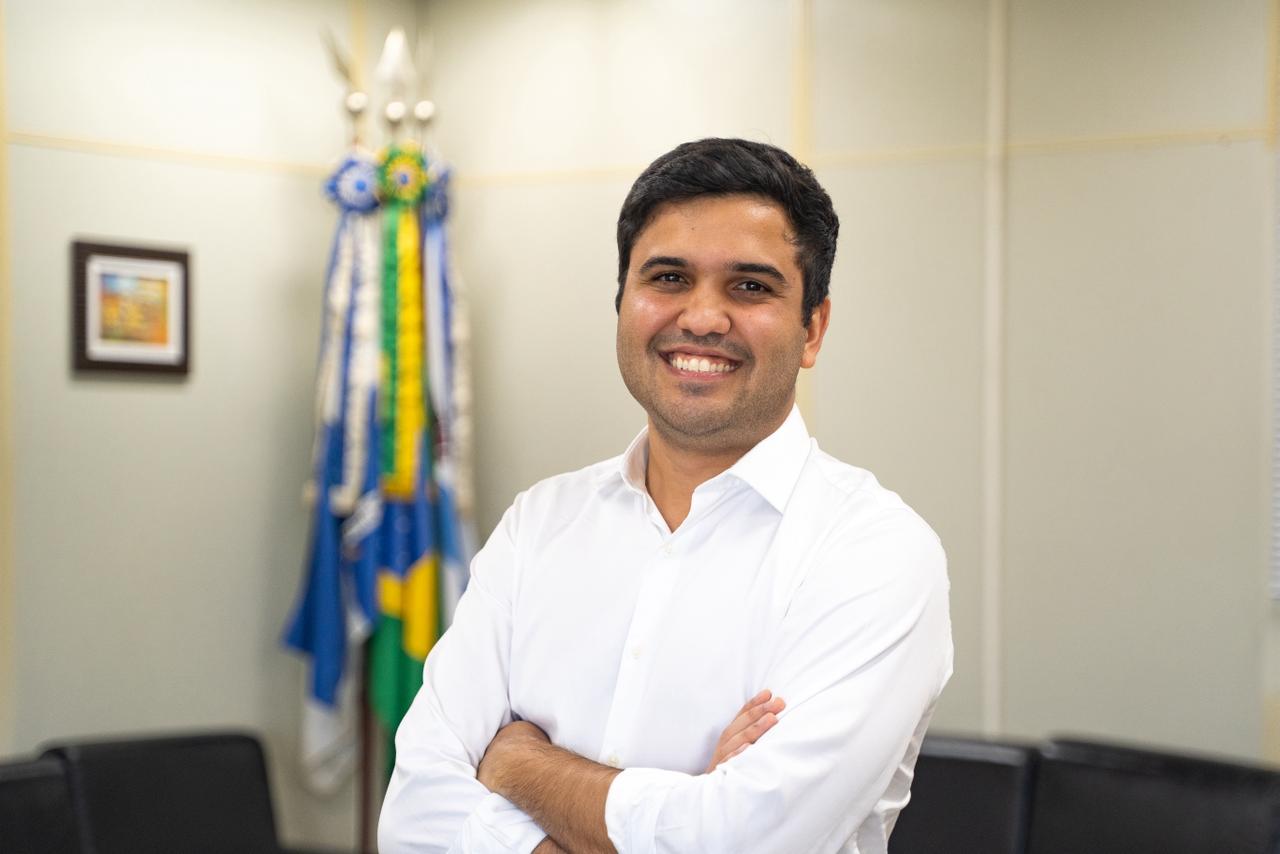 Ferreirinha; redes sociais