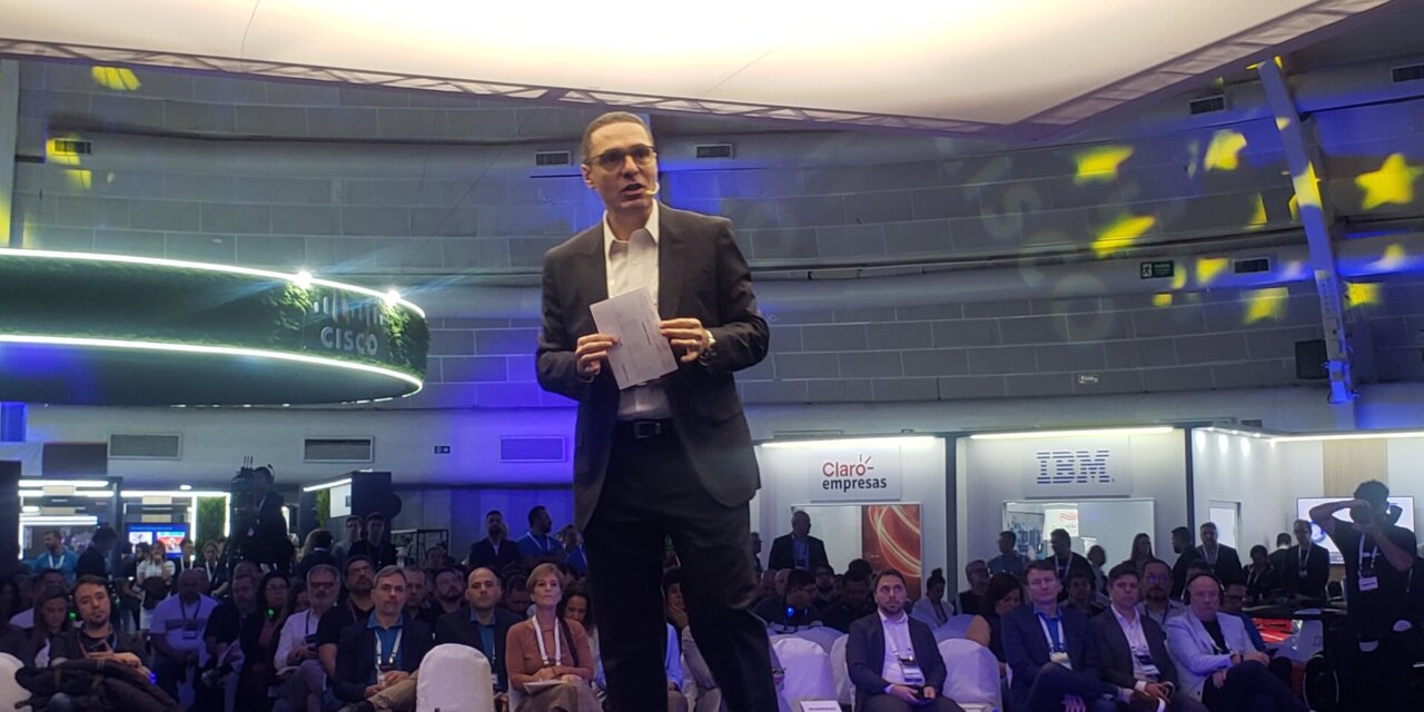 Cisco vê demanda forte para data centers e IA apesar da demora na aprovação do Redata