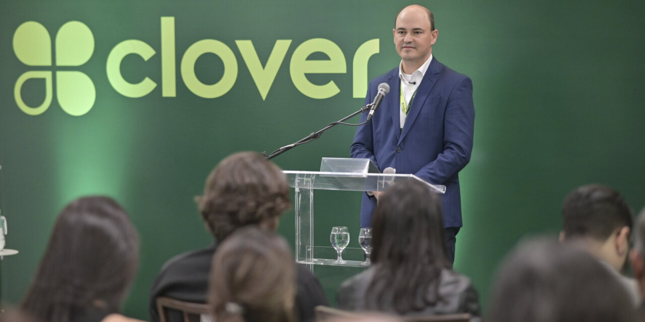 Clover, da Fiserv, inaugura fábrica em MG e almeja chegar a 200 mil terminais até o fim do ano