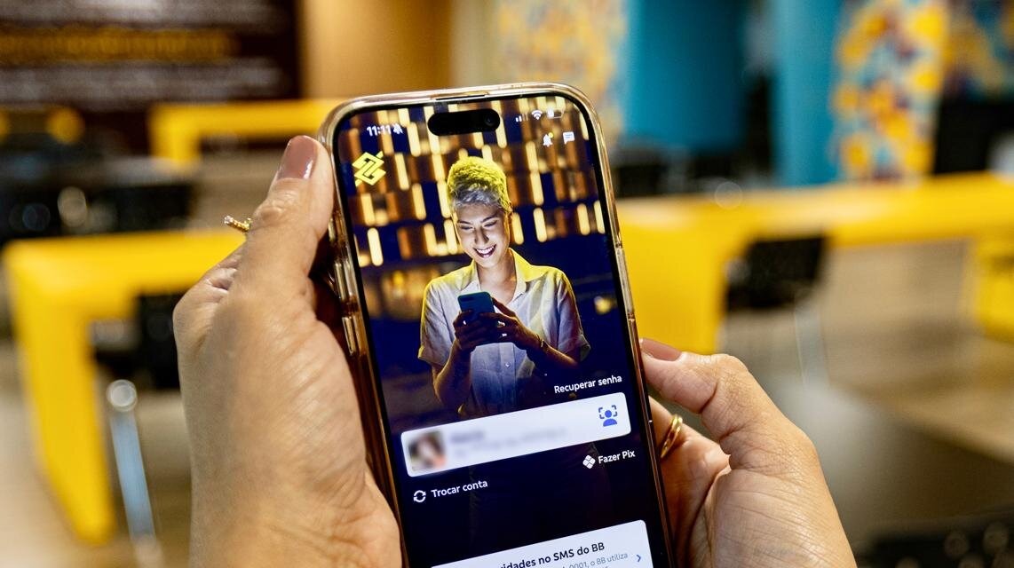 BB apresenta resultados no uso de plataforma conversacional no WhatsApp