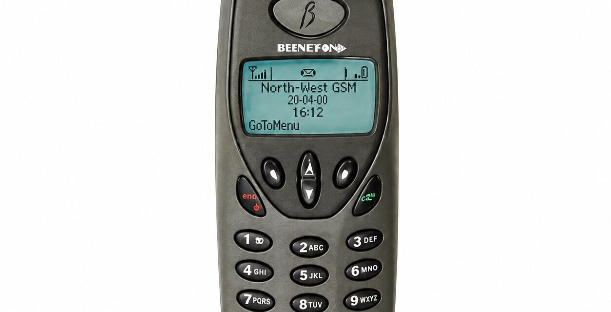 Benefon Twin: o primeiro aparelho Dual SIM