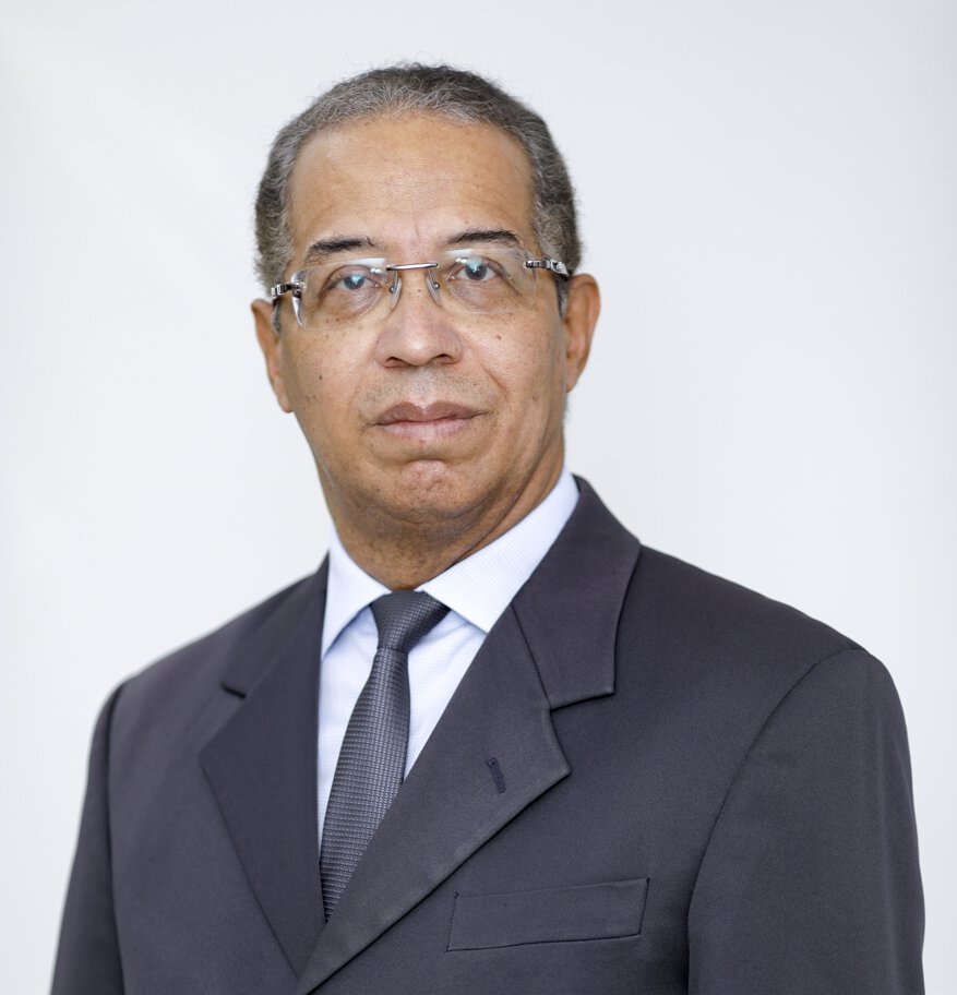 Brasil precisa treinar seus modelos de IA no país, defende secretário do MCTI